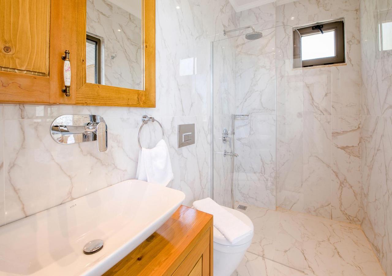 Villa 2 Sleeps 4 Isolated Honeymoon-Villa Sardunya Каш Екстер'єр фото