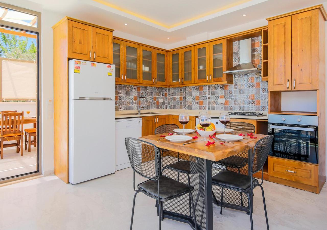 Villa 2 Sleeps 4 Isolated Honeymoon-Villa Sardunya Каш Екстер'єр фото